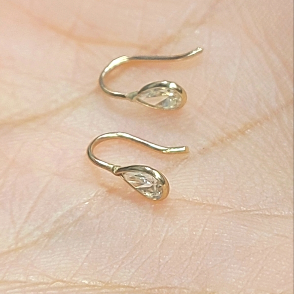 14K Solid White Gold Elegant Natural Diamond 0.20CTW Drop...